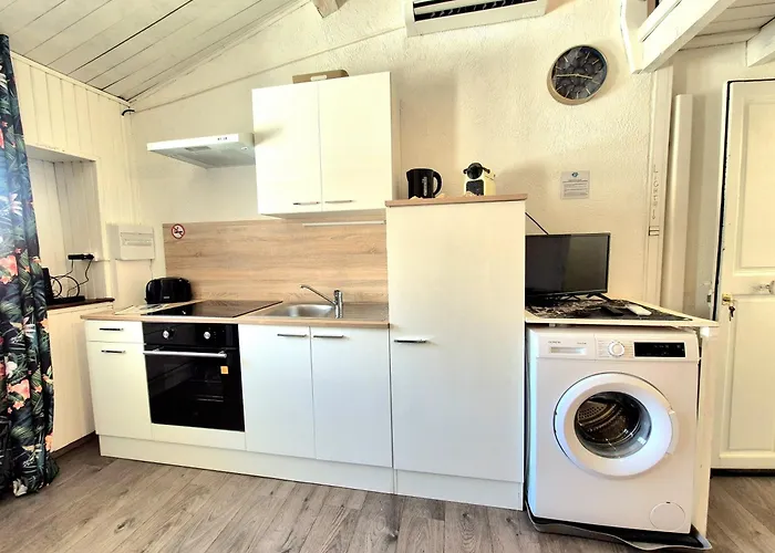 Apartamento Le Petit Nid - Coeur De - Clim Nîmes
